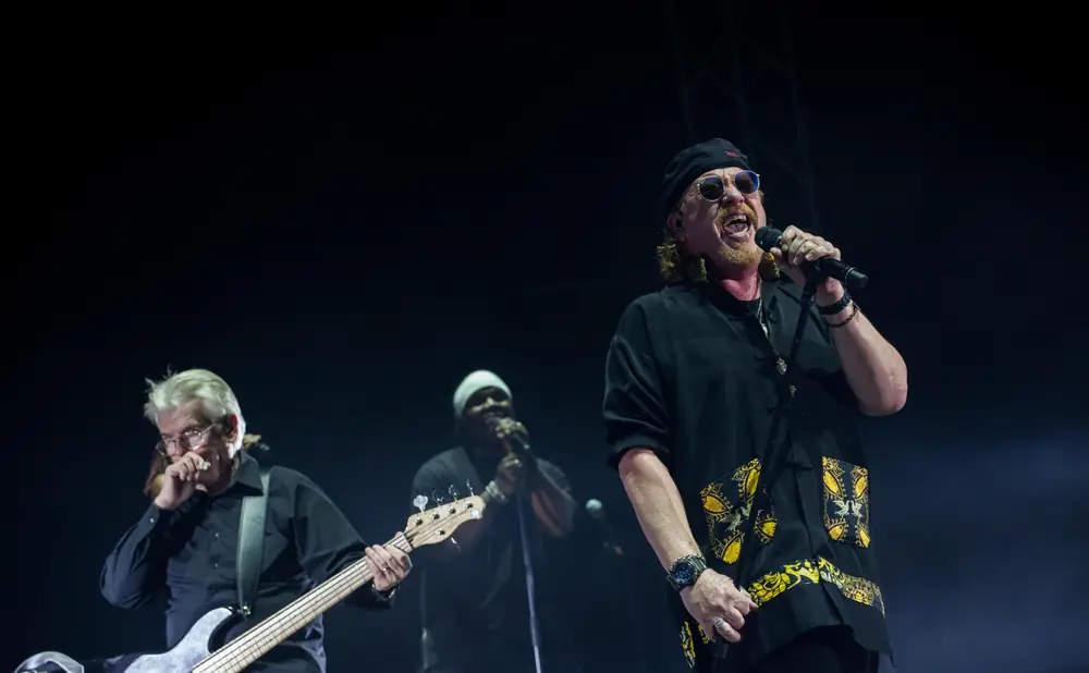 1413-concert-poprock-toto
